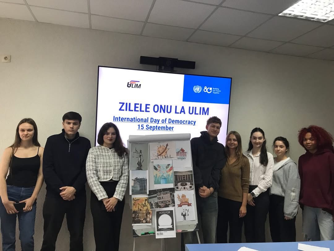 𝐙𝐢𝐮𝐚 𝐈𝐧𝐭𝐞𝐫𝐧𝐚𝐭̦𝐢𝐨𝐧𝐚𝐥𝐚̆ 𝐚 𝐃𝐞𝐦𝐨𝐜𝐫𝐚𝐭̦𝐢𝐞𝐢