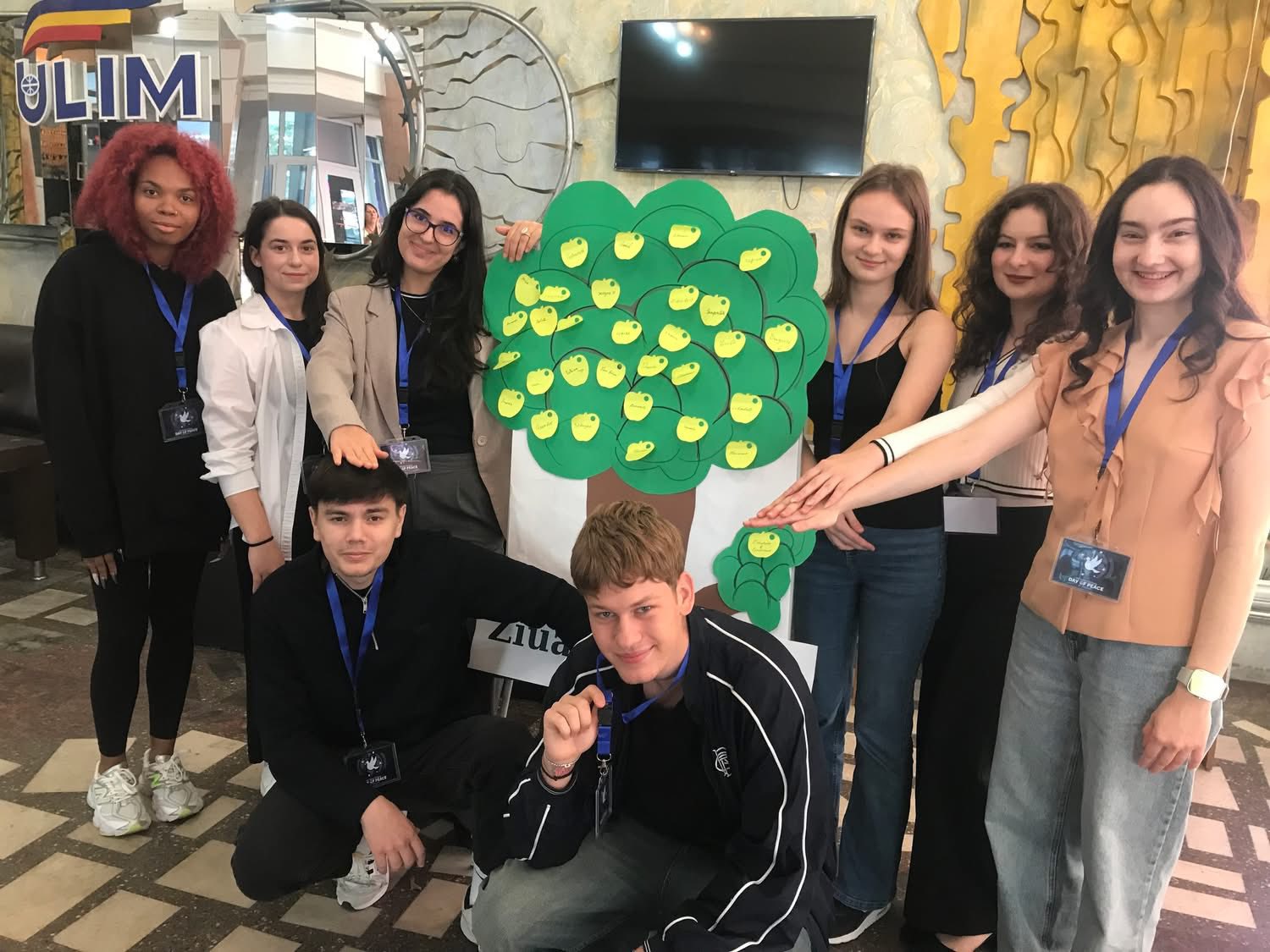 𝐙𝐢𝐮𝐚 𝐈𝐧𝐭𝐞𝐫𝐧𝐚𝐭̦𝐢𝐨𝐧𝐚𝐥𝐚̆ 𝐚 𝐏𝐚̆𝐜𝐢𝐢