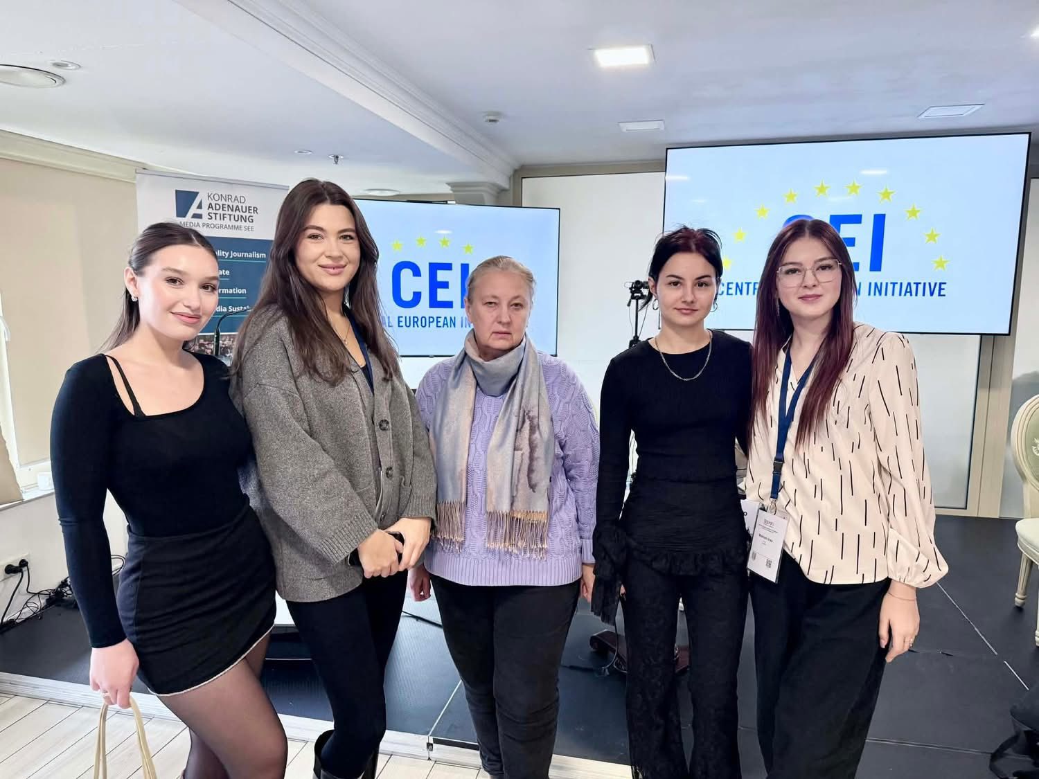 Participarea studenților de la Facultatea Relații Internaționale, Limbi Străine și Jurnalism la sesiunea „Beyond Borders: Countering Transnational Digital Repression”
