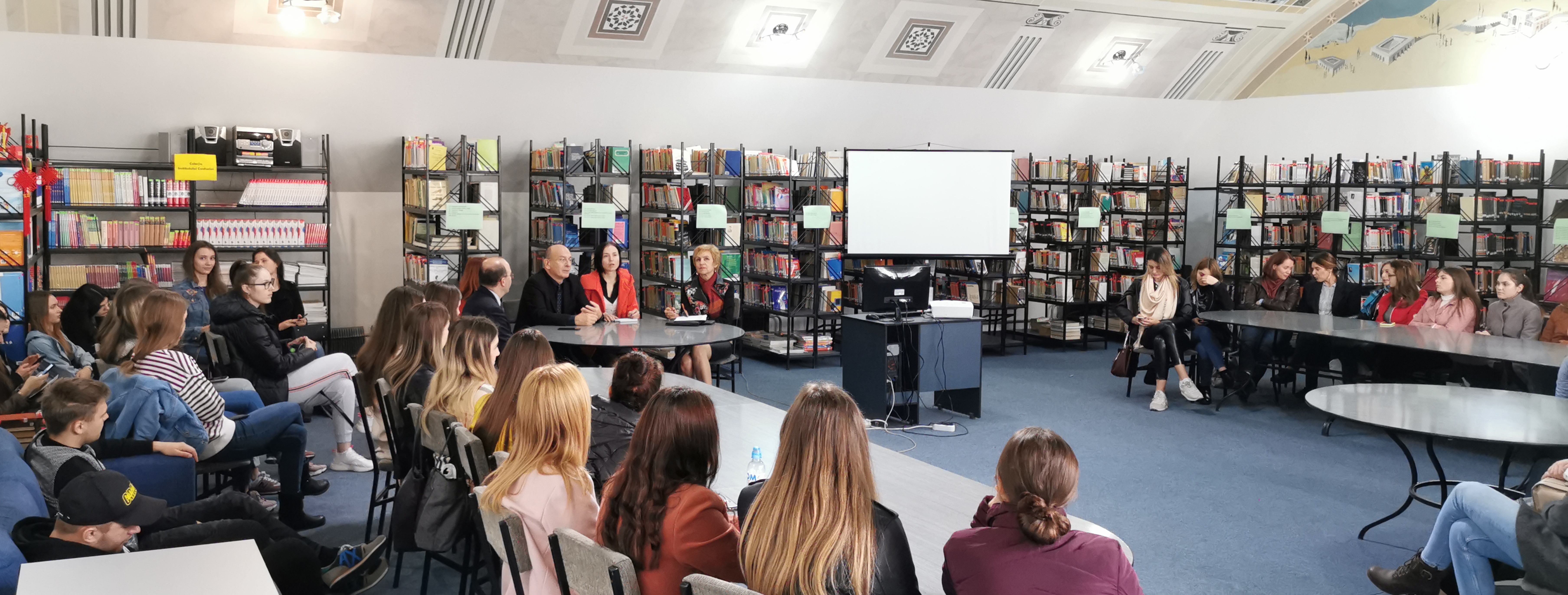 Studenții ULIM au beneficiat de un seminar de informare în domeniul sănătății publice, susținut de expertul francez  de înalt nivel François Bourdillon