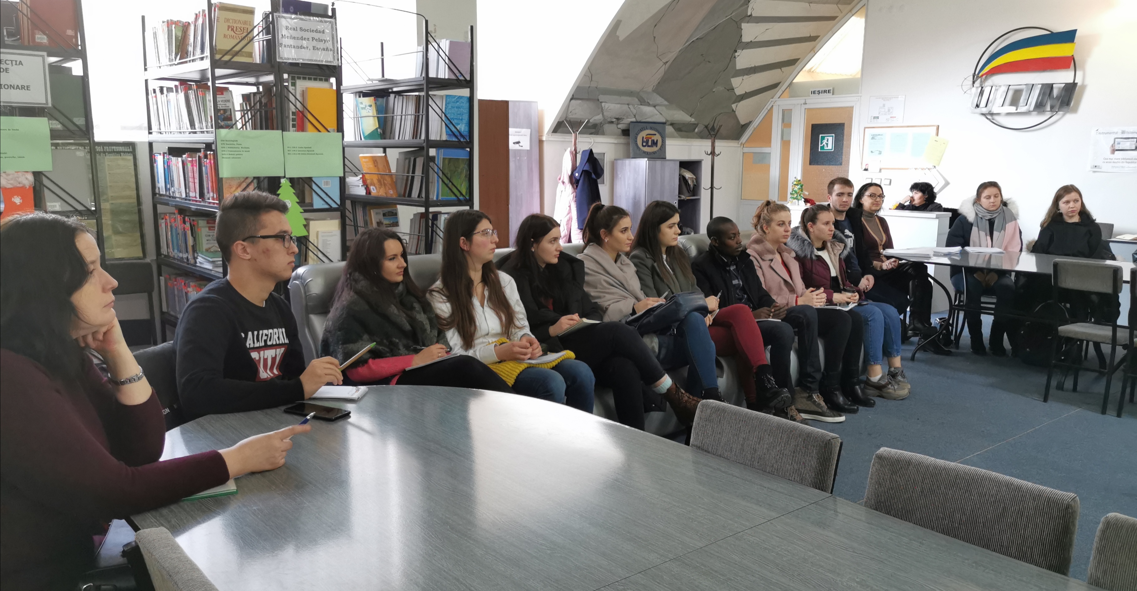 Seminar intercultural „Embracing Voices and Expanding Viewpoints”, prezentat de Dr. Danielle Aldawood (Arizona State University, SUA), pentru studenții de la Facultatea de Litere