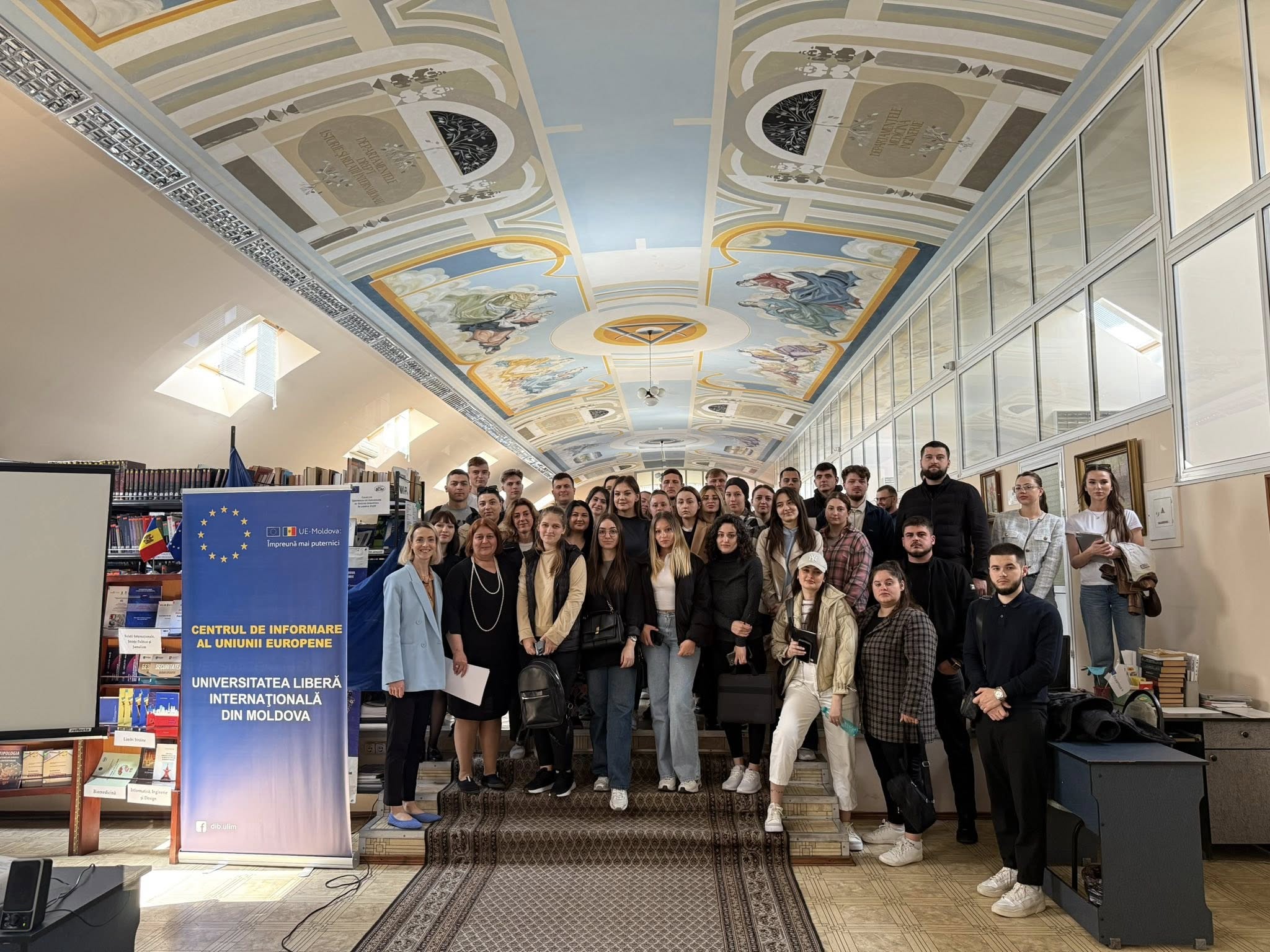 Vizionarea documentarul „Trained to See: Three Women and the War” (2022, Germania) / „Pregătite să vadă: trei femei și războiul”