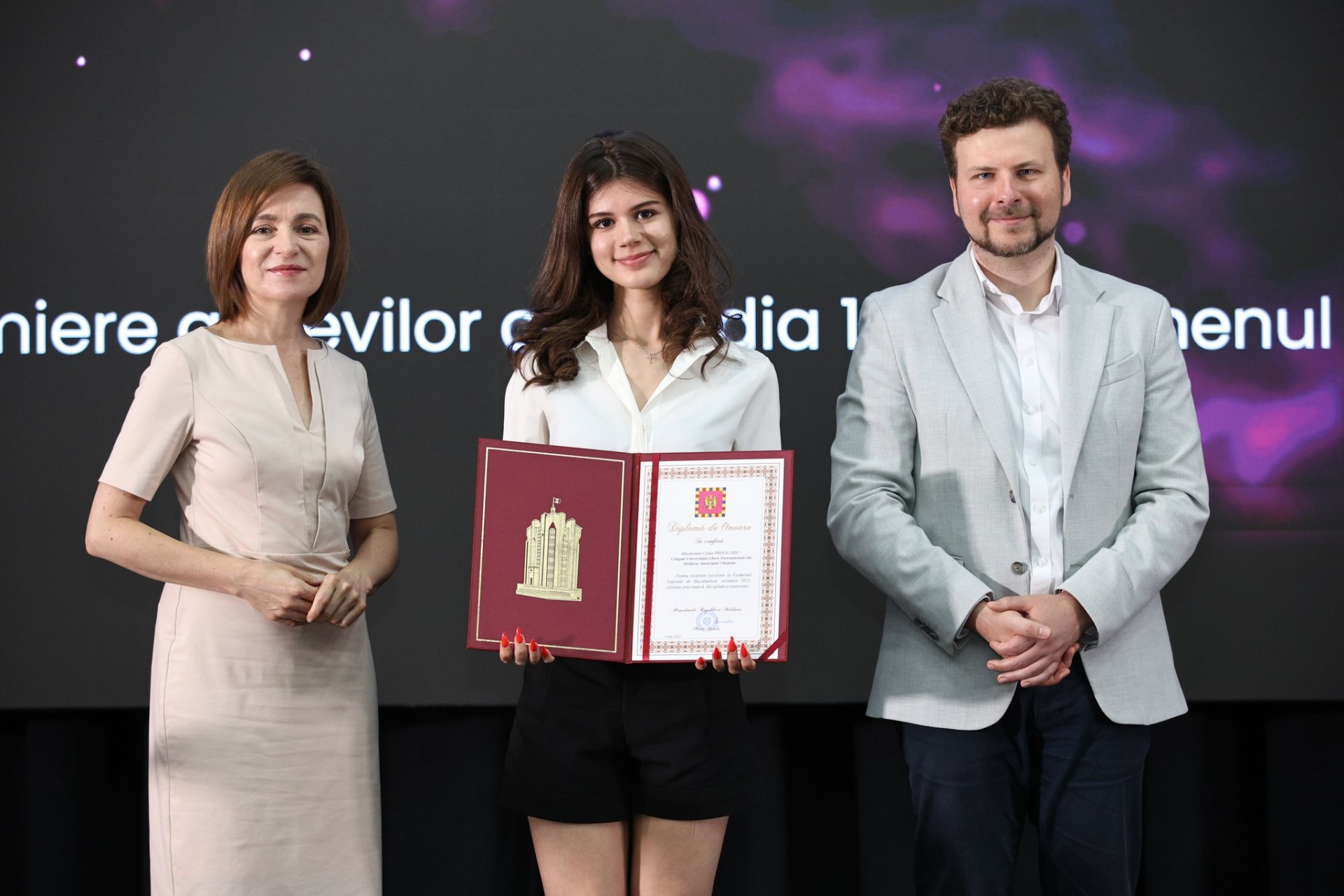 Colegiul ULIM felicită cu entuziasm performanța extraordinară a Crinei Prisacaru